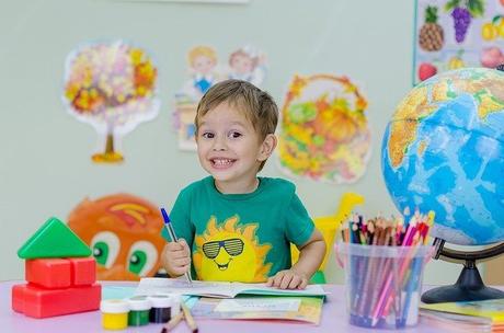 Avantages et inconvénients de l’éducation Montessori
