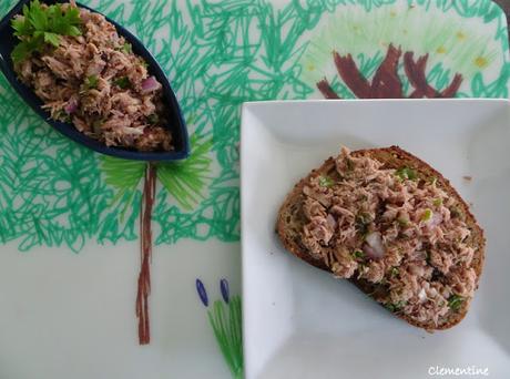 Salade de thon aux câpres, olives et citron