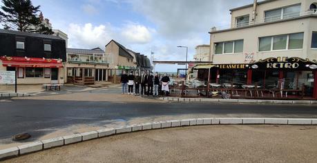 #agiteesdubocage - #NORMANDIE -  Ils prennent le pari de faire vivre leur quartier durant la période hivernale | Saint-Martin-de-Bréhal !