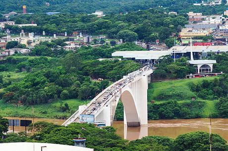 Brésil : réouverture du commerce par voie terrestre avec le Paraguay