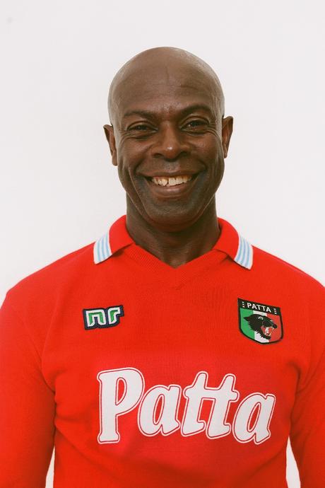 Patta revisite un maillot historique du Napoli Patta revisite un maillot historique du Napoli