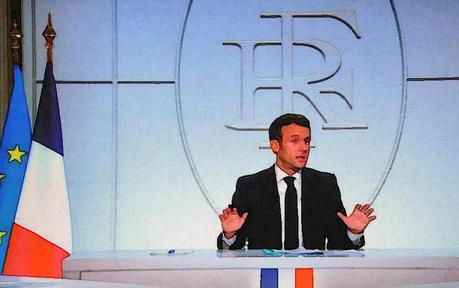 Emmanuel Macron et l’électrochoc du confinement nocturne