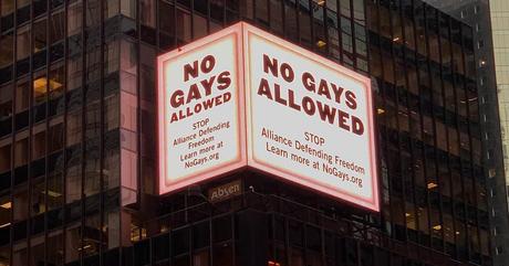 La Chienne Enlaissée Anti-Gay de la Droite Religieuse