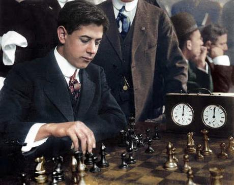  Troisième champion du monde des échecs, de 1921 à 1927, Capablanca était réputé pour la clarté de son jeu