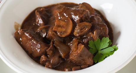 Bœuf bourguignon aux champignons au cookeo