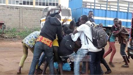 Cameroun : 2 voleurs de motos battus à mort à Yaoundé