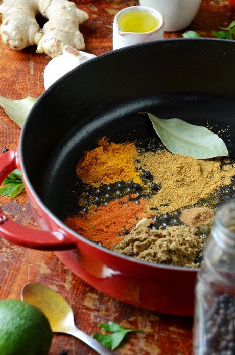 recette cuisine indienne reconnaitre épice cuisson casserole fonte