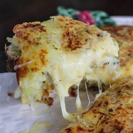 Pommes de terre à la sauce fromage