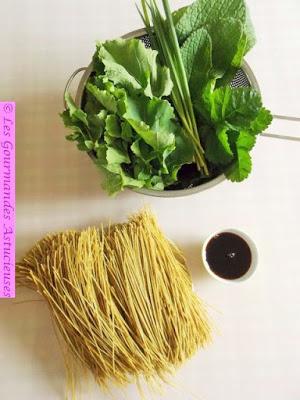 Bol asiatique au chou et Cie (Vegan) Bol asiatique au chou et Cie (Vegan)