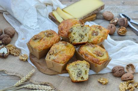 Cakes au Comté et aux noix