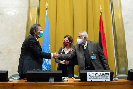 Libye : déjà des progrès réalisés lors des pourparlers entre les factions militaires du pays