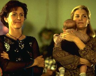 http://www.afterellen.com/archive/ellen/TV/Photos/melanielindsaygus.jpg