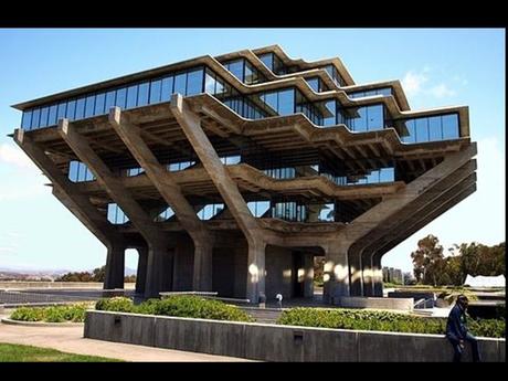 Divers - Architecte en folie