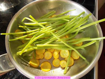 Spaghettis de capucine aux courgettes (Vegan)