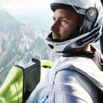 TECH : BMW i réalise le premier vol en wingsuit électrifié.