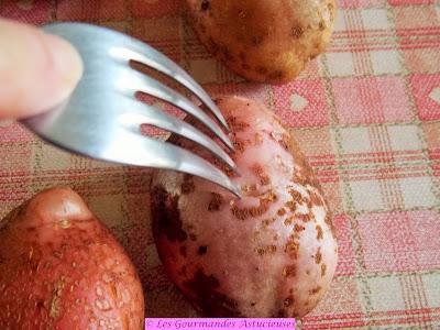 Pommes de terre farcies aux radis d'hiver (Vegan)