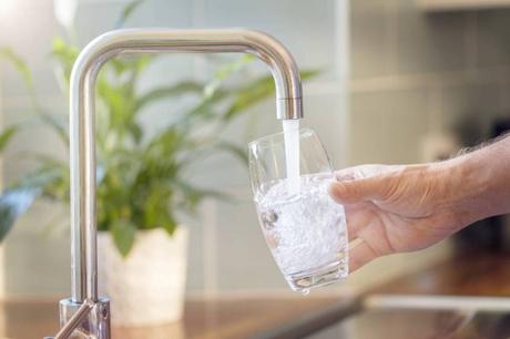 solutions pour améliorer le goût de l'eau du robinet