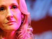 Magicienne Croyant Faire Disparaître