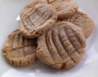 Biscuits au beurre d'arachides 3 ingrédients