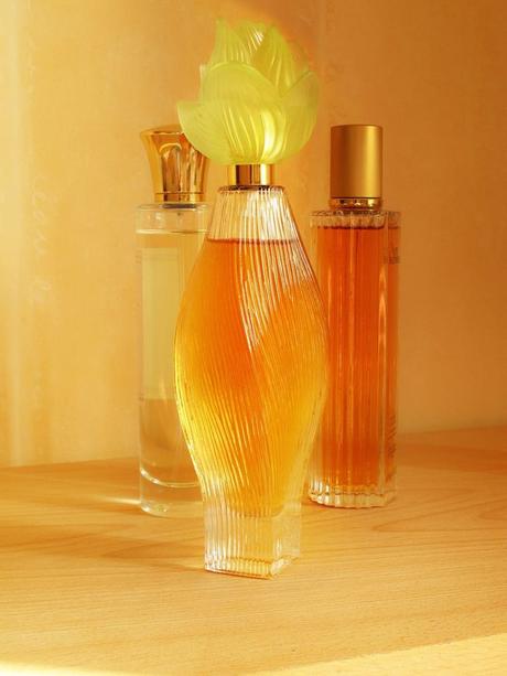Trois flacons de parfum en verre par René Lalique