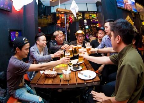 Culture de beer garden au Vietnam