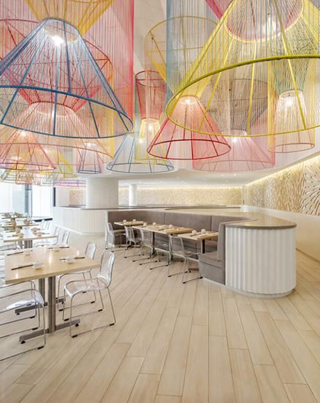 Happy Panda, un restaurant à la décoration colorée et ludique Happy Panda, un restaurant à la décoration colorée et ludique