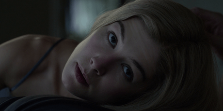 Critique Gone Girl : le diabolique mariage des apparences Critique Gone Girl : le diabolique mariage des apparences