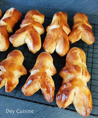 Mannalas : petites brioches en forme de bonhomme Mannalas : petites brioches en forme de bonhomme