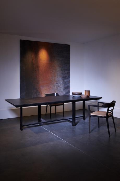 La table TRAVEL dans le nouveau showroom XVL © Philippe D. pour XVL