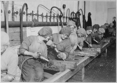 Women workers in the ordnance shops of Midvale Steel and Ordnance Company in Nicetown, Pennsylvania during World War I