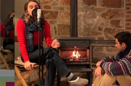 CHRISTMAS SONG OF THE DAY : Coline et Toitoine