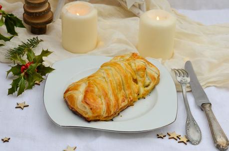 Feuilletés au saumon et à la fondue de poireaux Feuilletés au saumon et à la fondue de poireaux