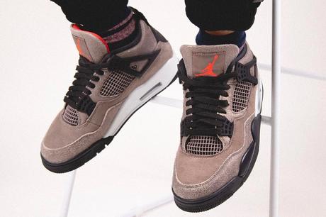 La Air Jordan 4 “Taupe Haze” se dévoile en détails