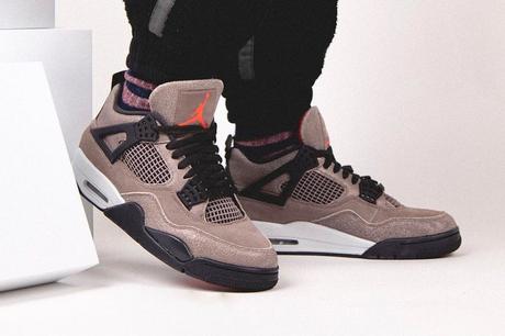 La Air Jordan 4 “Taupe Haze” se dévoile en détails