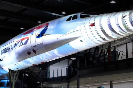 Du projection mapping sur le Concorde avec Christie