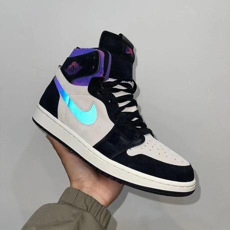 Voici les premières images de la PSG x Air Jordan 1