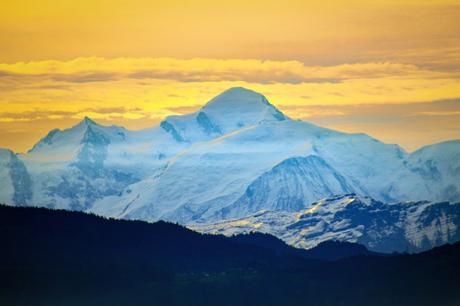 Mont-Blanc vu de l'autoroute suisse A1 © French Moments