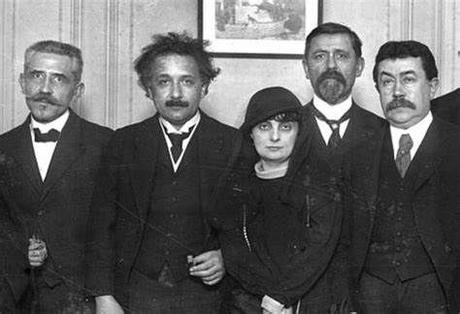 Lancelot à Paris : 1920 – L'Action Française Lancelot à Paris : 1920 – L'Action Française