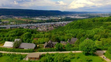 Vallée de la Moselle dans les environs de Konz ©Rhmaster - licence [CC0] from Wikimedia Commons