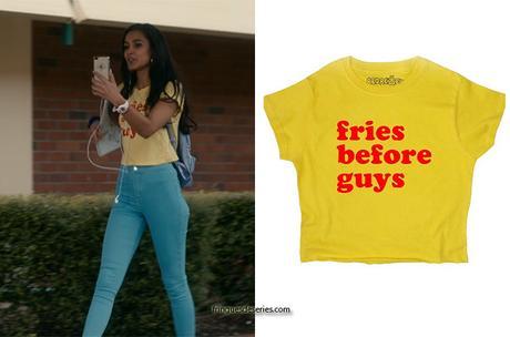 THE WILDS : Fatin’s “fries before guys” print t-shirt in S1E01