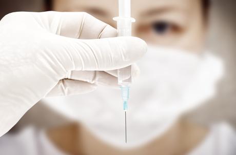 COVID-19 : Le vaccin rend asymptomatique mais rend-il moins infectieux ?