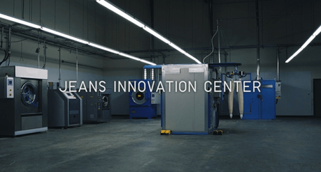 Jeans Innovation Center UNIQLO
