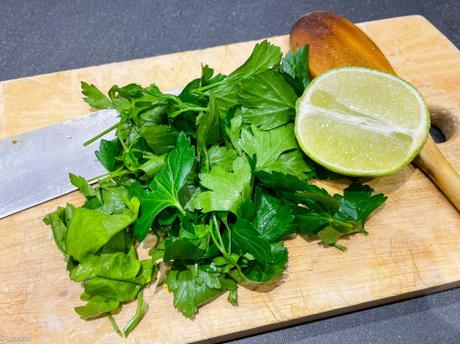 Au feu de bois – Curry de lentilles jaunes et de potimarron