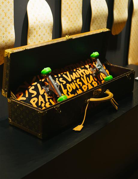 Découvrez l’intérieur du pop-up Louis Vuitton à Paris