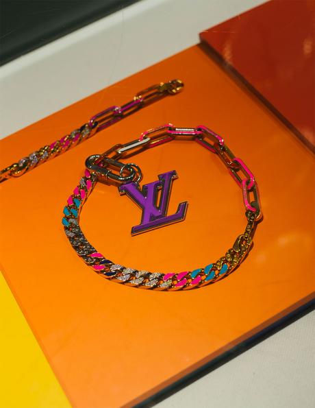 Découvrez l’intérieur du pop-up Louis Vuitton à Paris