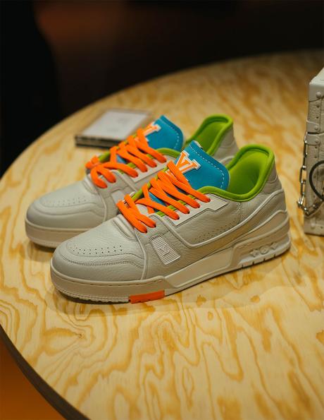 Découvrez l’intérieur du pop-up Louis Vuitton à Paris