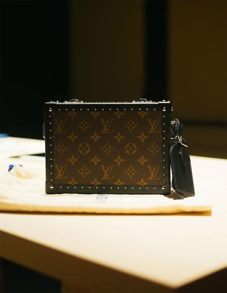 Découvrez l’intérieur du pop-up Louis Vuitton à Paris
