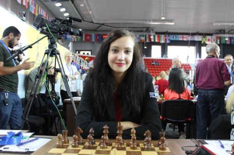 En 2018, Cécile Haussernot participait pour la France aux Olympiades d’échecs de Batoumi en Géorgie