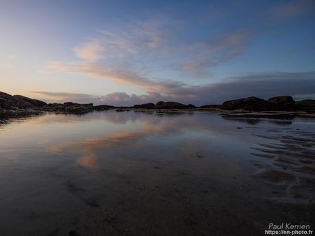 les corps blancs peints par Jérome Mesnager à #Tréguennec #Bretagne #Finistère