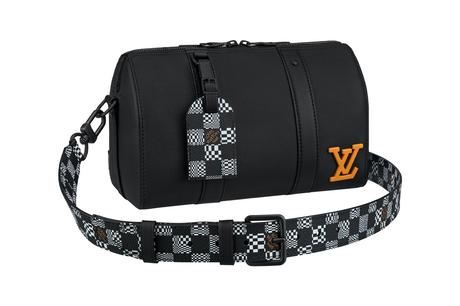 Louis Vuitton présente sa collection d’accessoires SS21 Louis Vuitton présente sa collection d’accessoires SS21